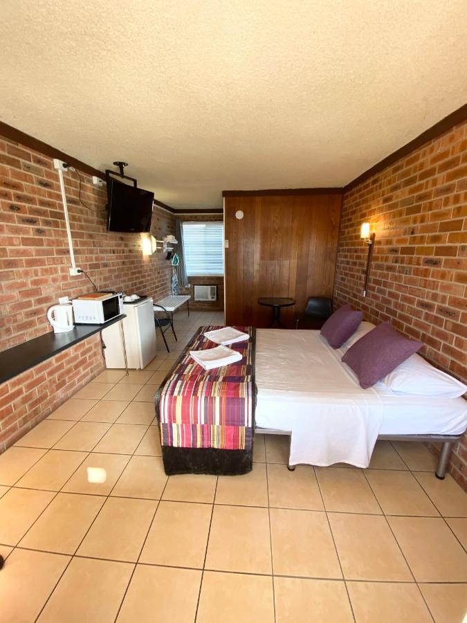 Proserpine Motor Lodge Exterior photo
